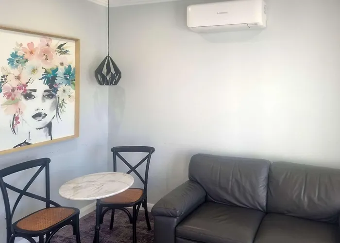 Comfort Inn Deakin Palms